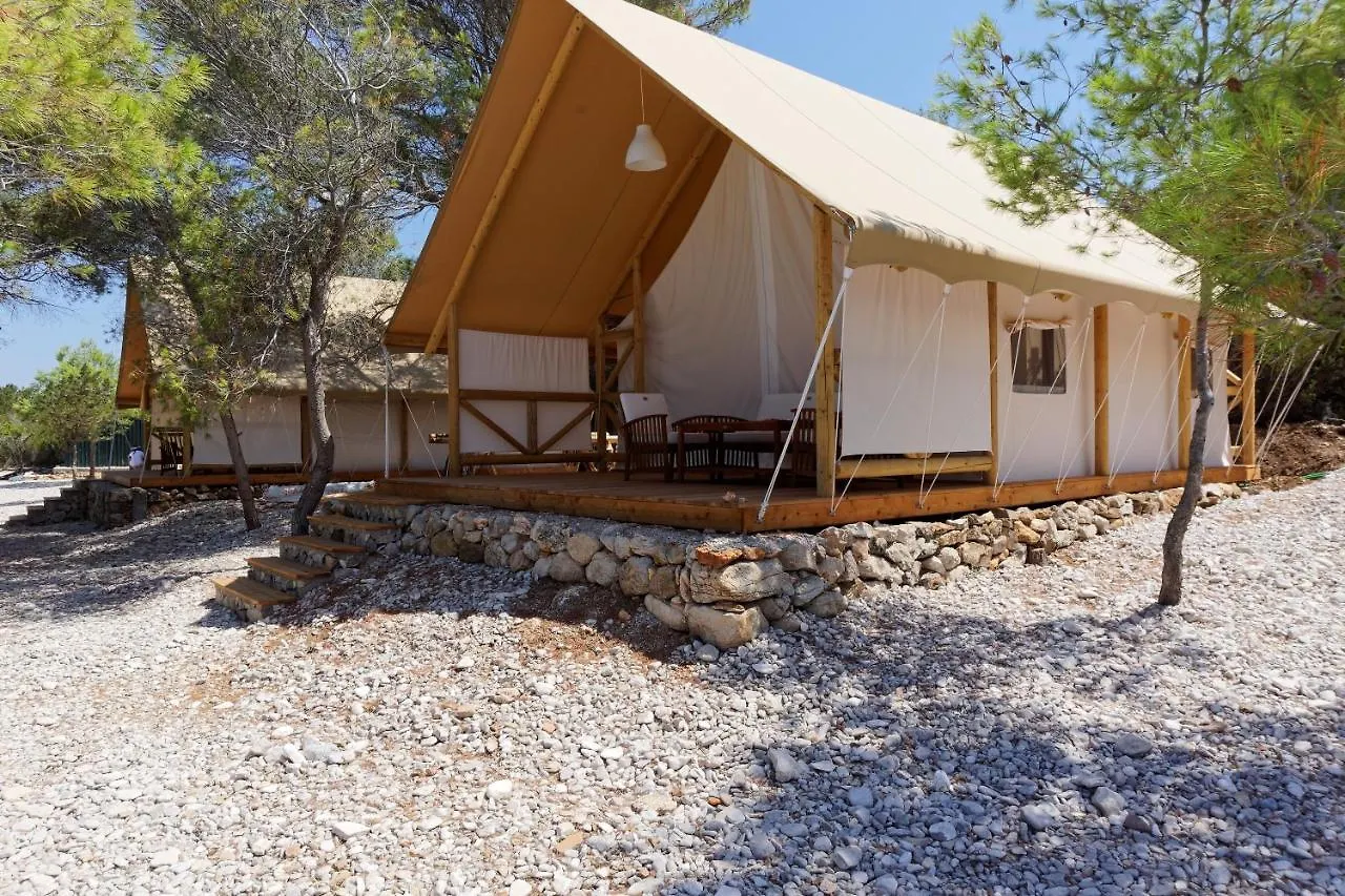 **** אתר קמפינג מלון Rukavac  Heaven On Earth - Budihovac Glamping קרואטיה