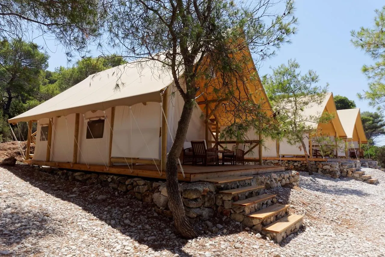 Campsite Heaven On Earth - Budihovac Glamping Hotel Rukavac